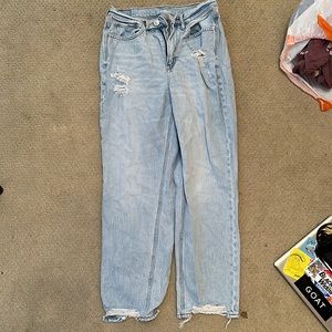 American Eagle Mom Jeans